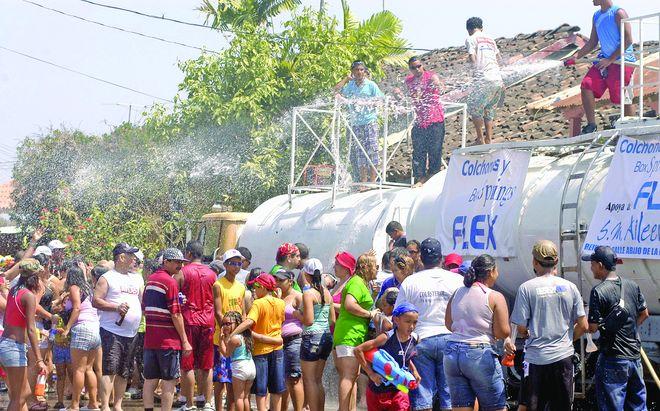 carros agua1