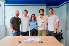 carlos firma sony panama web