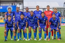 universitario gano panama web